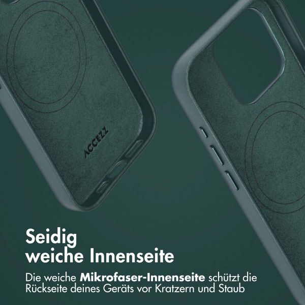 Accezz 2-in-1 Klapphülle aus Leder mit MagSafe für das iPhone 15 Pro - Cedar Green