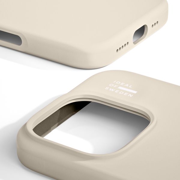 iDeal of Sweden Silikonhülle mit MagSafe Apple iPhone 16 Pro - Cloud Dancer