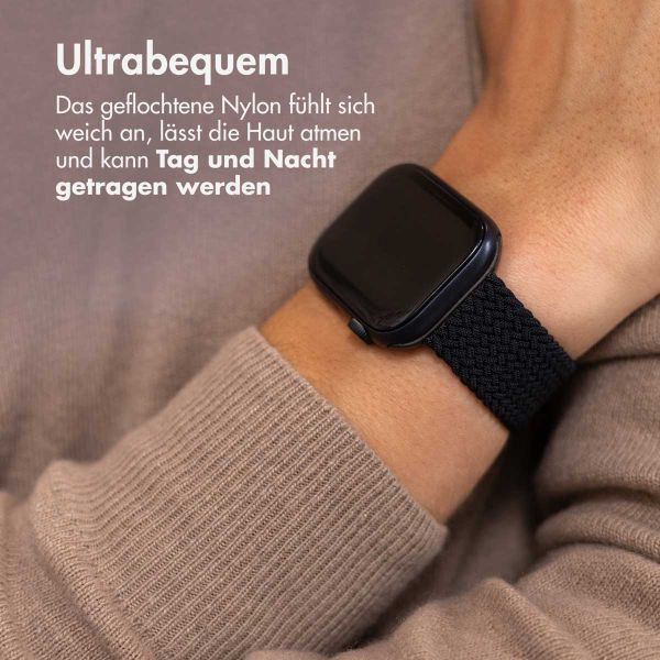 imoshion Gewebtes Nylonarmband für die Apple Watch Series 1 bis 10 / SE / Ultra (2) (44/45/46/49 mm) - Dunkelgrau