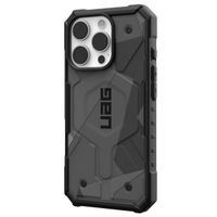 UAG Pathfinder Case für das Apple iPhone 16 Pro - Geo Camo