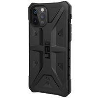 UAG Pathfinder Case iPhone 12 (Pro) - Schwarz