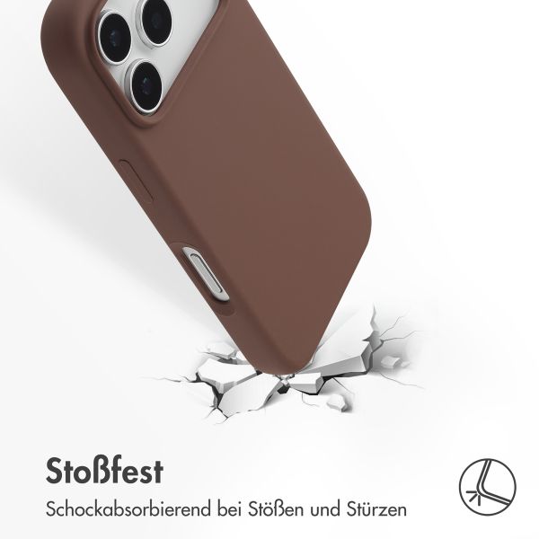 Accezz Liquid Silikoncase mit MagSafe Apple iPhone 17 Pro - New Tea Brown