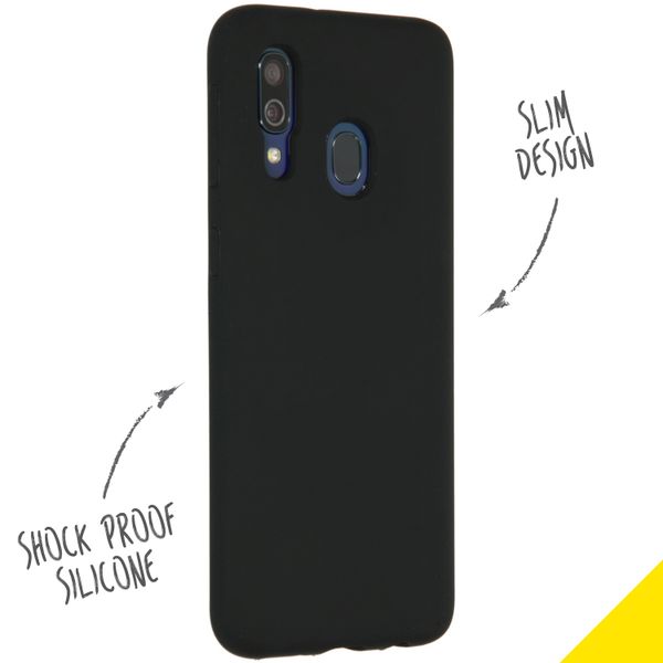 Accezz Liquid Silikoncase Samsung Galaxy A40 - Schwarz