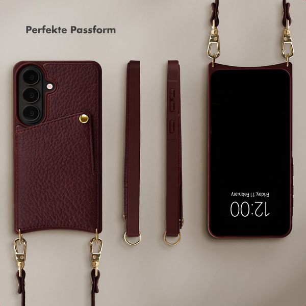 Selencia Nova HandyHülle mit Kordel und Kartenhalter Samsung Galaxy S26 - Bold Burgundy