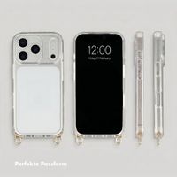 Selencia Backcover mit abnehmbaren Haken Apple iPhone 18 Pro / 17 Pro - Transparent