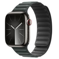 Apple Armband mit Magnetverschluss FineWoven für das  Apple Watch Series 1 t/m 9 / SE (38/40/41 mm) | Series 10 / 11 (42 mm) - Größe M/L - Evergreen