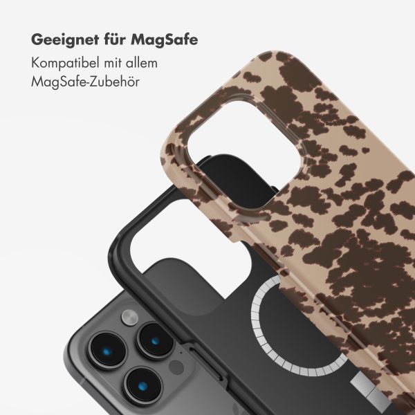 Selencia Vivid Tough Back Cover mit MagSafe für das iPhone 15 Pro Max - Country Moo'd