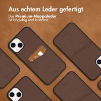 Accezz Premium Leather Card Slot Back Cover für das iPhone 14 Plus - Braun