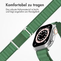 Accezz Nylon Alpine Armband für Apple Watch | 44/45/46/49 mm - Olive Green