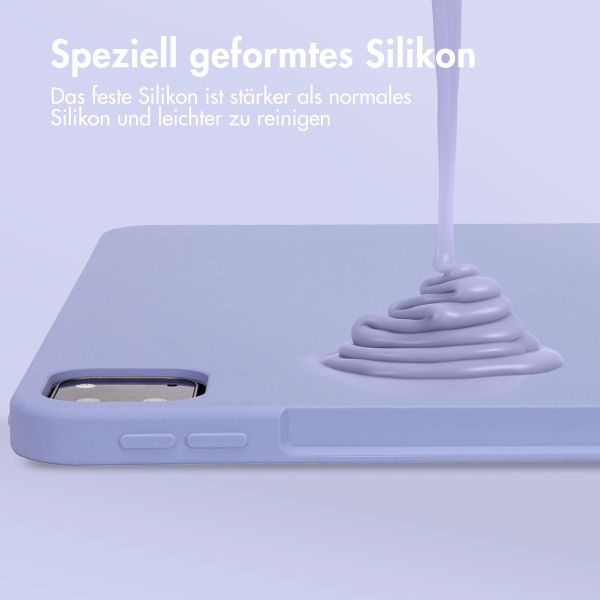 Accezz Liquid Silicone Back Cover mit Stifthalter für das iPad Pro 12.9 (2022) / Pro 12.9 (2021) / Pro 12.9 (2020) - Lila