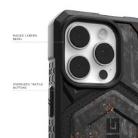 UAG Monarch Pro Backcover Apple iPhone 16 Pro Max - Forged Carbon