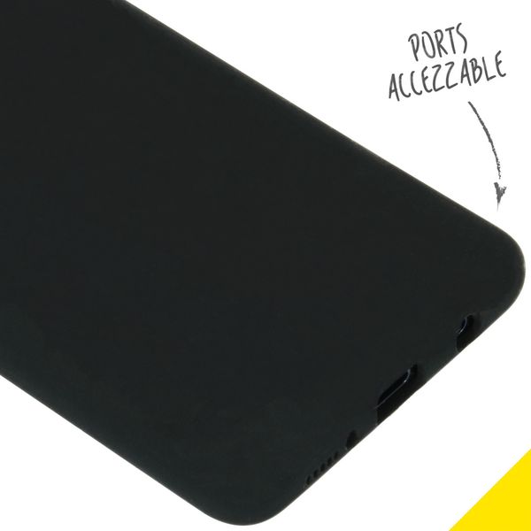 Accezz Liquid Silikoncase Schwarz für das Samsung Galaxy A51