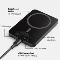 Selencia Vivid Powerbank 5.000 mAh - MagSafe und Qi - Black / Wavy Baby Burgundy