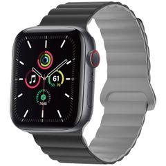 imoshion Magnetisches Silikonarmband für das  Apple Watch Series 1 t/m 11 / SE / Ultra (44/45/46/49 mm) - Schwarz / Grau
