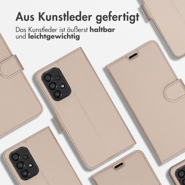 Accezz Wallet TPU Klapphülle für das Samsung Galaxy A33 - Gold