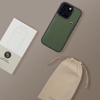 Selencia Riva Back Cover mit Kartenfach Apple iPhone 15 Pro - Sage Green