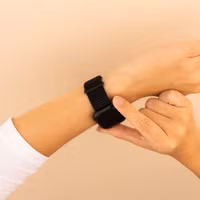 imoshion Nylonarmband für das  Apple Watch Series 1 t/m 9 / SE (38/40/41 mm) | Series 10 / 11 (42 mm) - Schwarz