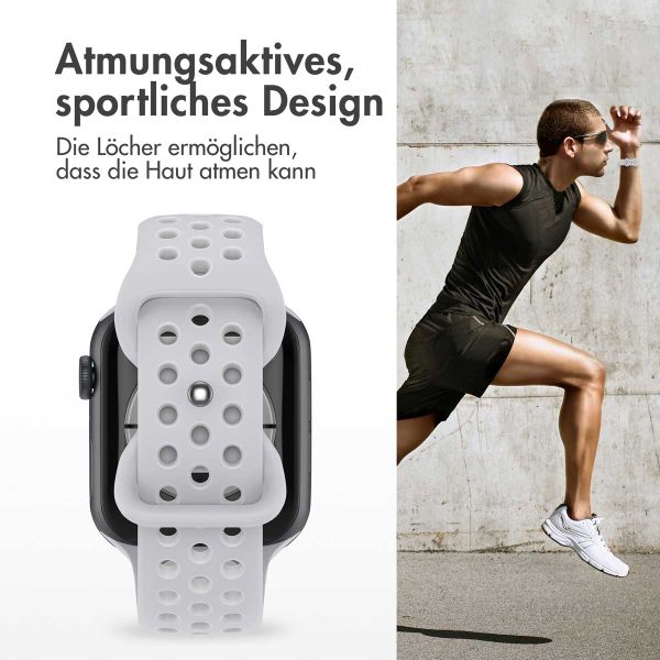 imoshion Sportarmband⁺ für das Apple Watch Series 1 bis 9 / SE (38/40/41 mm) | Series 10 / 11 (42 mm) - Größe S/M - Pure Platinum & White