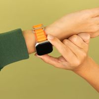 imoshion Nylon-Armband Alpine für die Apple Watch Series 1 bis 9 / SE (38/40/41 mm) | Series 10 (42 mm) - Orange