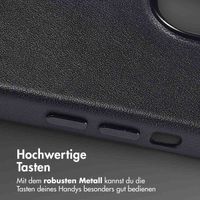 Accezz MagSafe Leather Backcover für das iPhone 15 - Onyx Black