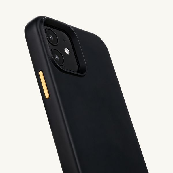 Selencia Rivièra Backcover mit MagSafe mit abnehmbaren Haken iPhone 12 / 12 Pro - Velvet Black