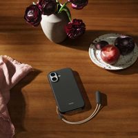 Beats Kickstand-Hülle mit MagSafe und Kamera-Steuerung Apple iPhone 17 - Granite Gray