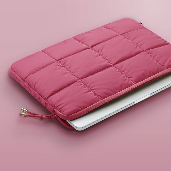 Selencia Puffy Laptop Hülle 15-16 Zoll - Laptop Sleeve - Magenta Fire