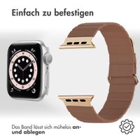 imoshion Magnetlederarmband für Apple Watch Series 1 t/m 9 / SE (38/40/41 mm) | Series 10 / 11 (42 mm) - Braun