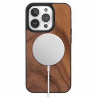 Woodcessories Bumper Case MagSafe für das iPhone 15 Pro - Walnut