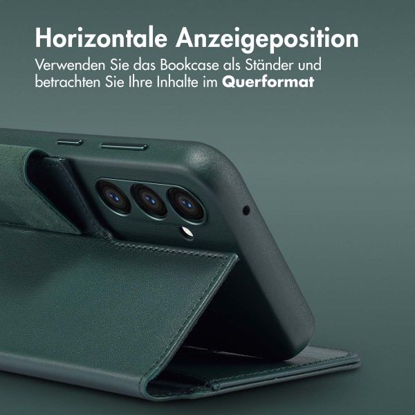 Accezz 2-in-1 Klapphülle aus Leder mit MagSafe Samsung Galaxy S24 Plus - Cedar Green