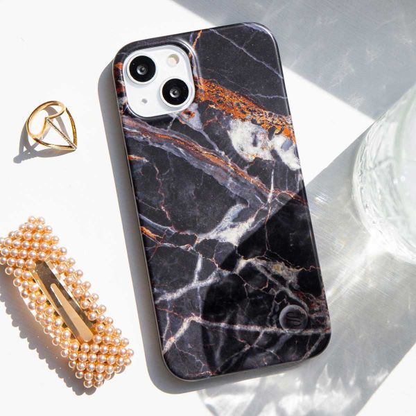 Selencia Aurora Fashion Back Case für das iPhone 14 - ﻿Strapazierfähige Hülle - 100 % recycelt - Schwarzer Marmor