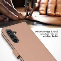 Selencia Echtleder Klapphülle für das Samsung Galaxy S23 FE - Dusty Pink