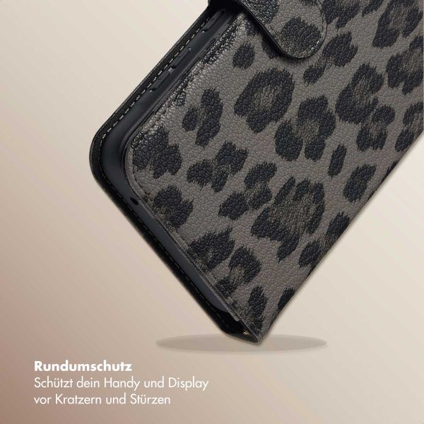 Selencia Sabi Klapphülle mit Leopardenmuster Samsung Galaxy A35 - Midnight Black