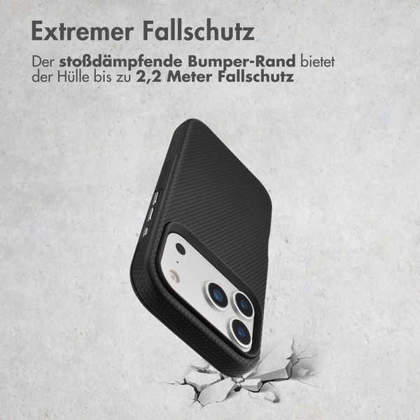 Accezz Tough Back Cover mit MagSafe Apple iPhone 17 Pro Max - Schwarz