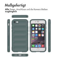 imoshion EasyGrip Back Cover für das iPhone SE (2022 / 2020) / 8 / 7 - Dunkelgrün