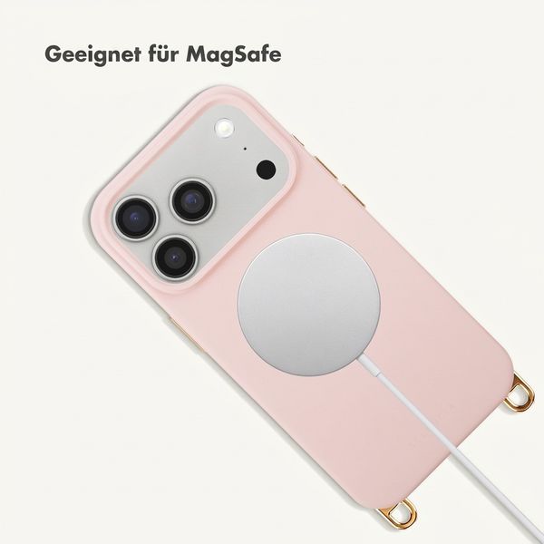 Selencia Rivièra MagSafe Backcover mit abnehmbaren Haken für das Apple iPhone 17 Pro Max - Sorbet Pink + Chain Charm - Silver