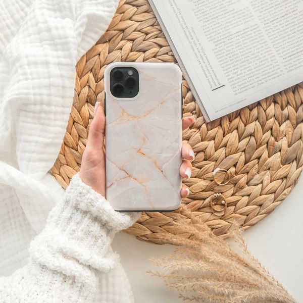 Burga Tough Back Cover für das Apple iPhone 13 - Vanilla Sand