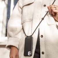 imoshion Color Backcover mit abtrennbarem Band Apple iPhone 12 (Pro) - Schwarz