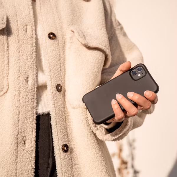 imoshion Color Backcover mit abnehmbarem Handykette und MagSafe Samsung Galaxy S25 Ultra - Schwarz