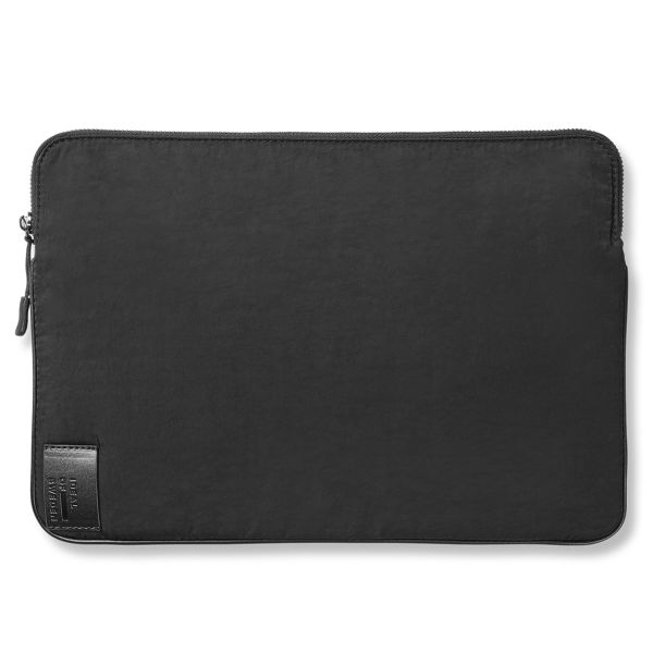 iDeal of Sweden Essential Laptop Hülle 13-14 Zoll - Laptop Sleeve - Black