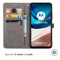 imoshion Mandala Klapphülle für das Motorola Moto G42 - Grau