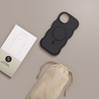 Selencia Wavy Backcover mit MagSafe Apple iPhone 14 / 13 - Schwarz