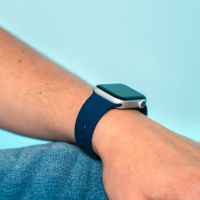 imoshion Silikonband für die Fitbit Versa 2 / Versa Lite - Dunkelblau