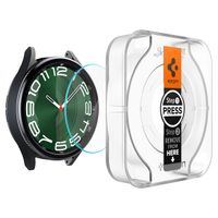 Spigen EZ FIT Glas.tR Displayschutzfolie mit Applikator für die Samsung Galaxy Watch 6 Classic - 47 mm - Transparent