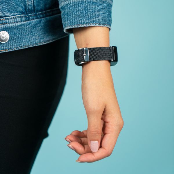 imoshion Nylon-Armband für die Fitbit Versa 2 / Versa Lite - Schwarz