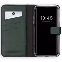 Selencia Echtleder Klapphülle Grün für das Apple iPhone 11