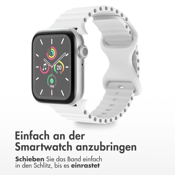 imoshion Athletisches Silikonarmband für die Apple Watch Series 1 bis 9 / SE (38/40/41 mm) | Series 10 (42 mm) - Weiß