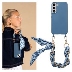 Selencia Back Cover mit Luxuriöser Handschlaufe Samsung Galaxy S22 - Blau