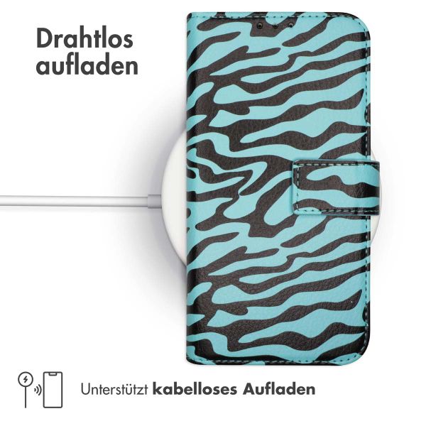 imoshion ﻿Design Klapphülle für das Apple iPhone SE (2022 / 2020) / 8 / 7 / 6(s) - Black Blue Stripes
