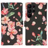 imoshion Design TPU Klapphülle für das Samsung Galaxy S23 Ultra - Blossom Black